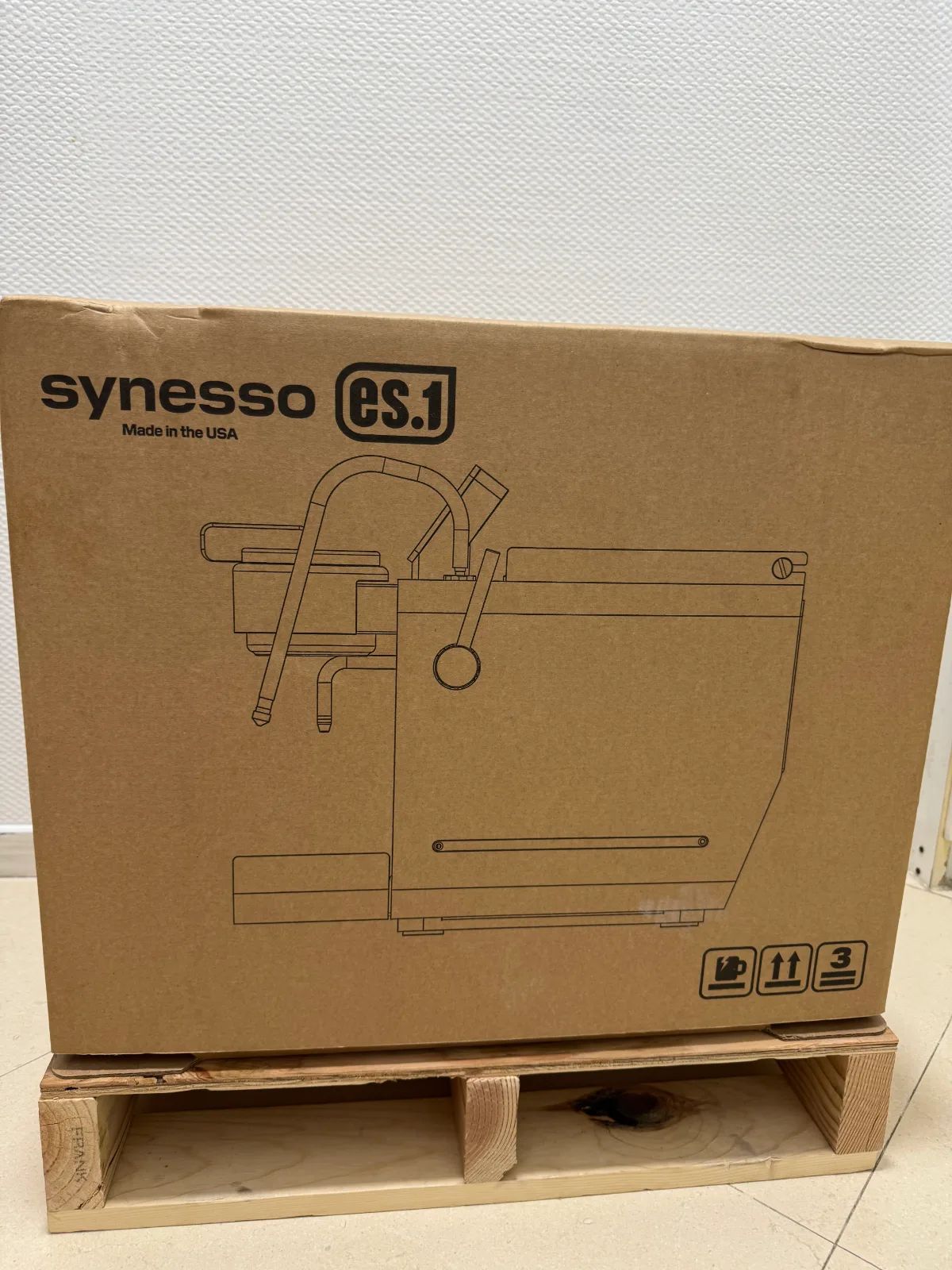 NEW Synesso ES1 1 Group Prosumer Espresso Machine, MATT BLACK